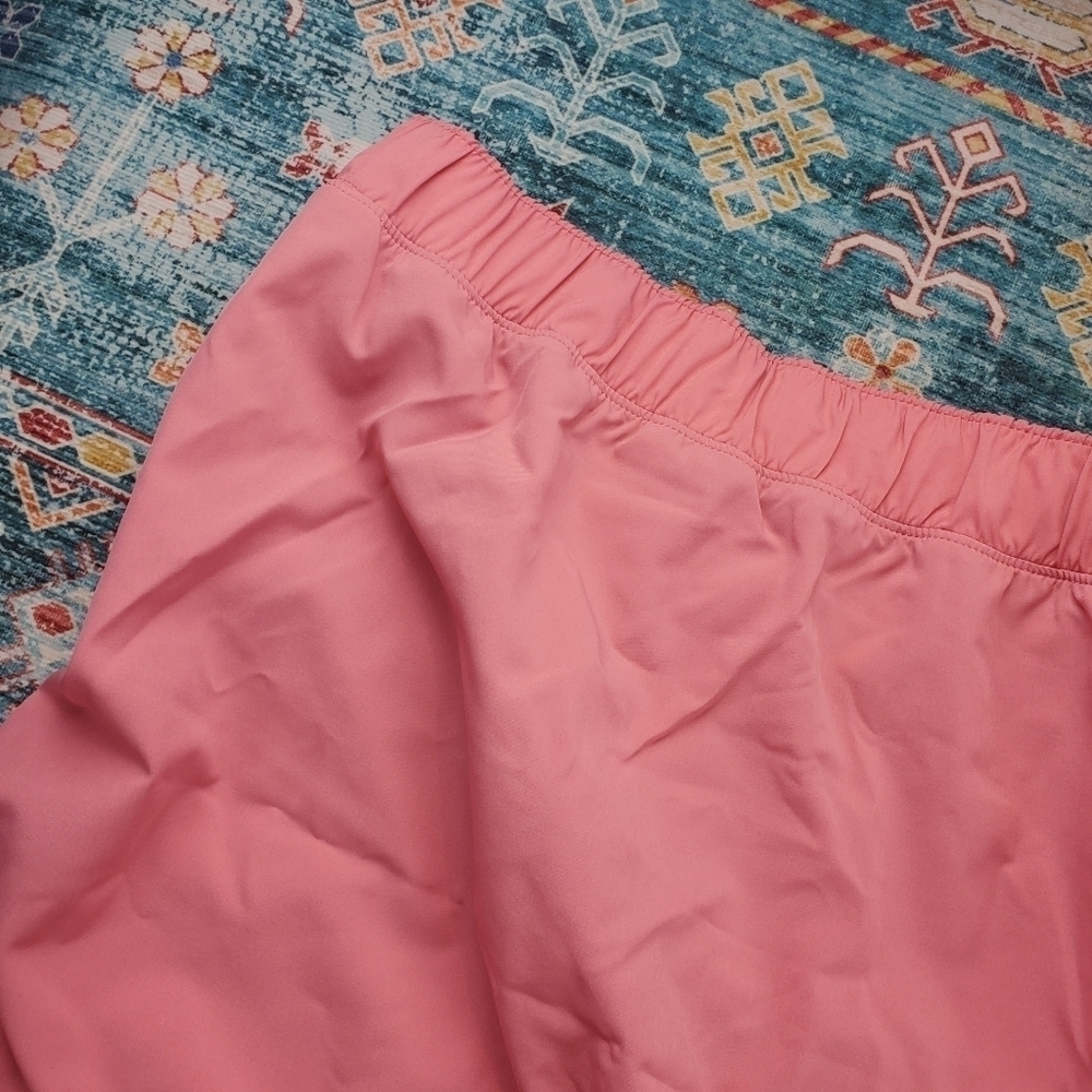 Old Navy Mid-Rise StretchTech Dolphin-Hem Run Shorts Dried Rose Pink BNW… - Picture 7 of 13